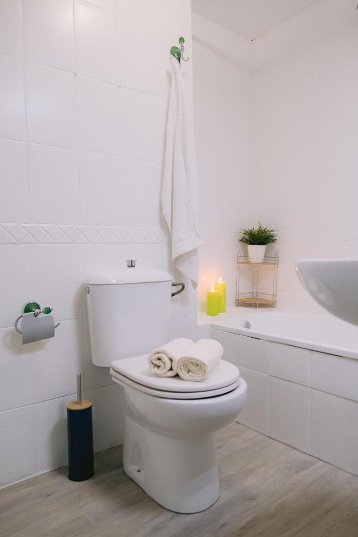 Piso Compartido Delyrent, Renfe Hotel Jaen Luaran gambar